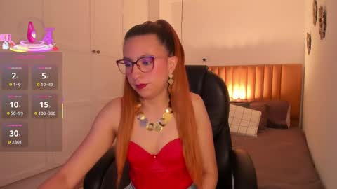 Snapshot of fer_angel_ chatting on 02-19-25, 12:44 Fernanda online show from 02-19-25, 12:44