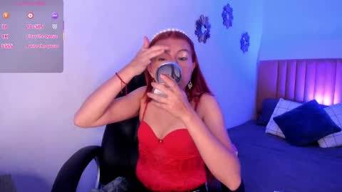 Snapshot of fer_angel_ chatting on 02-26-25, 12:47 Fernanda online show from 02-26-25, 12:47