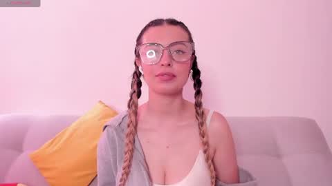 Snapshot of fernanda_aaa chatting on 07-16-26, 03:29 fernanda online show from 07-16-26, 03:29