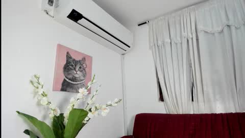 Snapshot of fernanda_brown01 chatting on 10-21-25, 09:37 Fernanda online show from 10-21-25, 09:37