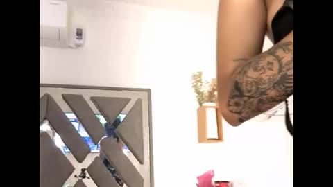 Snapshot of fernanda_brown01 chatting on 11-13-25, 09:19 Fernanda online show from 11-13-25, 09:19