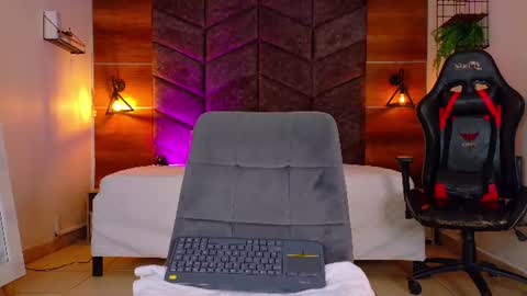 Snapshot of fernandabrown__ chatting on 06-26-26, 08:13 FERNANDA BROWN online show from 06-26-26, 08:13