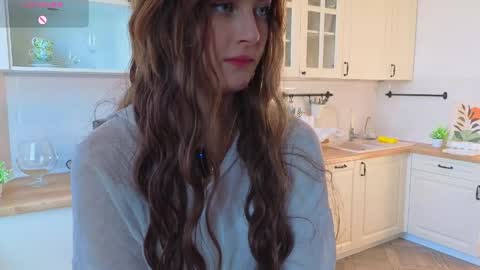 Snapshot of fernandafurfey chatting on 06-03-26, 11:02 Rachel online show from 06-03-26, 11:02