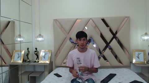 FER PHOENIX online show from 02-08-25, 11:01