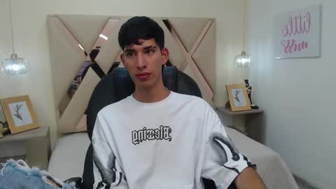 FER PHOENIX online show from 03-09-25, 03:54