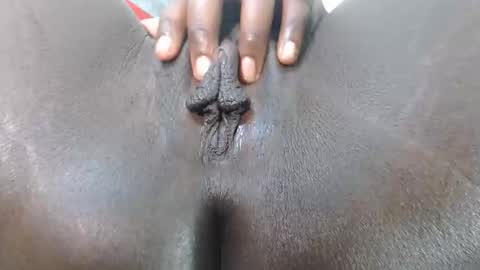 Snapshot of ferriena chatting on 11-23-25, 11:32 Ferie online show from 11-23-25, 11:32