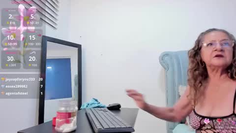 Snapshot of ferrimature chatting on 05-15-26, 11:45 Marcela online show from 05-15-26, 11:45