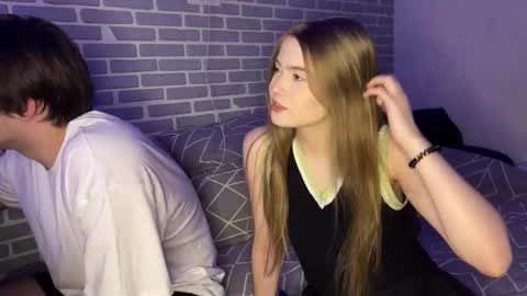 Tina and Tomas online show from 10-06-25, 02:03