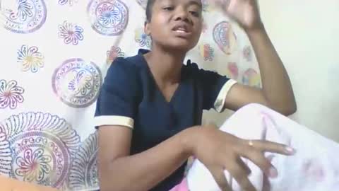 Snapshot of fetranialdy chatting on 05-12-26, 04:20 fetranialdy online show from 05-12-26, 04:20