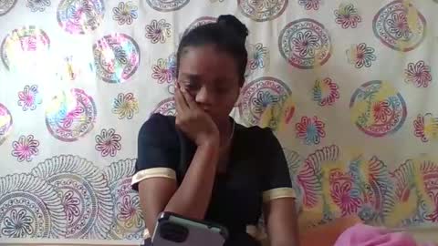 Snapshot of fetranialdy chatting on 05-13-26, 06:05 fetranialdy online show from 05-13-26, 06:05