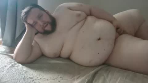 Snapshot of fettebifotze28h chatting on 09-19-25, 04:29 Cow Sow online show from 09-19-25, 04:29