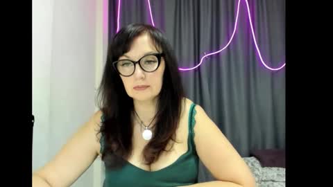 Snapshot of fey_bb chatting on 11-16-25, 05:13 Milana online show from 11-16-25, 05:13