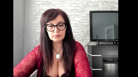 Snapshot of fey_bb chatting on 02-09-26, 05:33 Milana online show from 02-09-26, 05:33