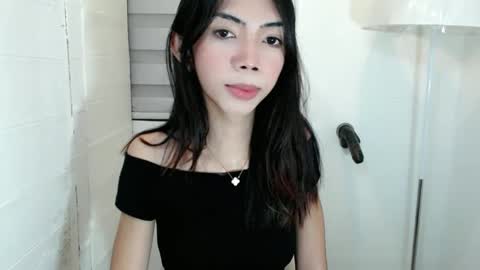 Snapshot of feyaaa chatting on 02-11-25, 04:44 feyaaa online show from 02-11-25, 04:44