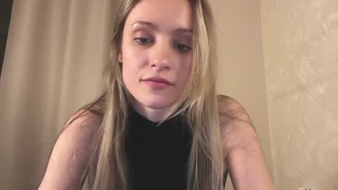 Lisa online show from 01-21-25, 03:10