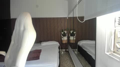 Freyja  online show from 12-03-25, 04:38