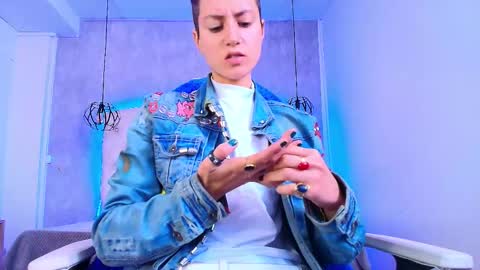   online show from 11-13-25, 12:04