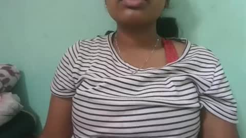 Snapshot of fifaalydia chatting on 10-16-25, 08:48 fifaalydia online show from 10-16-25, 08:48