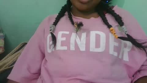 Snapshot of fifaalydia chatting on 10-30-25, 11:00 fifaalydia online show from 10-30-25, 11:00