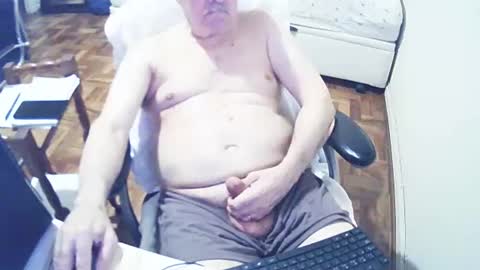 Snapshot of filhober chatting on 12-30-24, 02:42 filhober online show from 12-30-24, 02:42