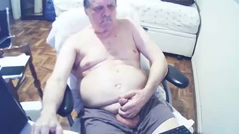 Snapshot of filhober chatting on 01-01-25, 01:15 filhober online show from 01-01-25, 01:15