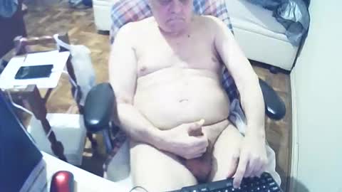 Snapshot of filhober chatting on 10-04-25, 01:36 filhober online show from 10-04-25, 01:36