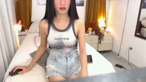 stephanie online show from 01-25-25, 08:10