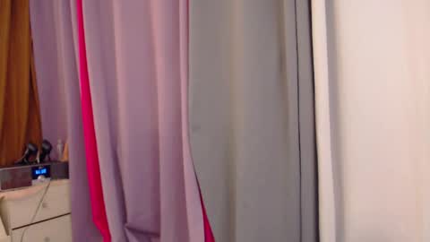 Snapshot of filipina_sweety chatting on 01-10-26, 12:34 stephanie online show from 01-10-26, 12:34