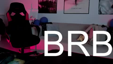 cap and Lana  online show from 02-06-25, 11:10