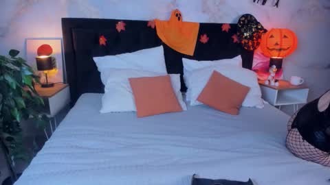 Honey Ill be waiting for you Tue Wed Thu Fri Sat Sun 10am-5pm online show from 11-09-25, 03:05