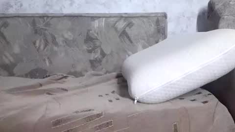 Whitechocolate online show from 12-17-24, 06:20