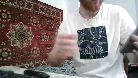 Snapshot of fillipsondon chatting on 06-08-26, 01:11 Whitechocolate online show from 06-08-26, 01:11