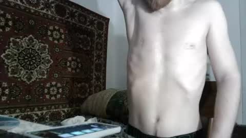 Snapshot of fillipsondon chatting on 06-12-26, 09:35 Whitechocolate online show from 06-12-26, 09:35