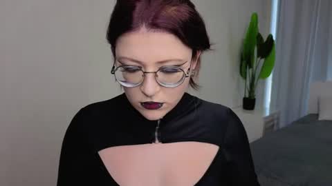 Snapshot of fimidaa chatting on 07-17-26, 08:10 Ida online show from 07-17-26, 08:10