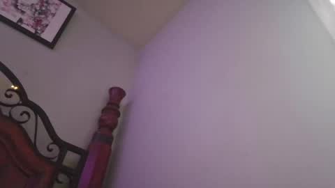 Snapshot of findombratty chatting on 04-26-26, 11:02 findombratty online show from 04-26-26, 11:02