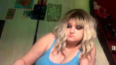 Snapshot of findommefoxi chatting on 01-08-25, 08:06 findommefoxi online show from 01-08-25, 08:06
