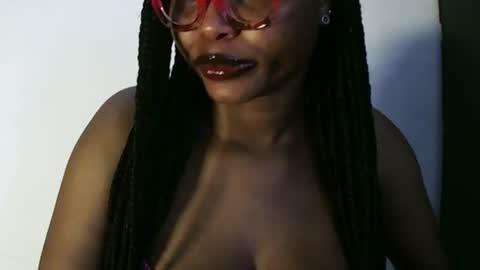Snapshot of fine_juicyslut29 chatting on 07-05-26, 09:27 helena online show from 07-05-26, 09:27