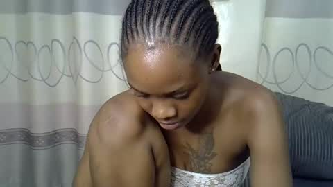 fine_queen12 online show from 12-05-24, 01:38