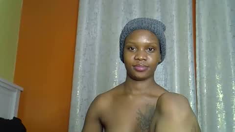 fine_queen12 online show from 03-27-26, 09:03