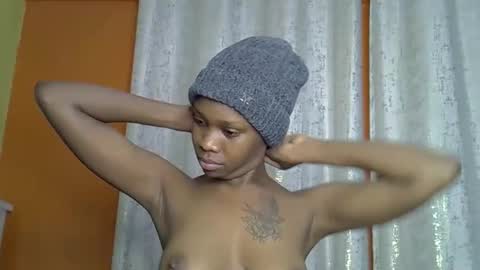 fine_queen12 online show from 03-28-26, 01:43