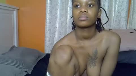 Snapshot of fine_queen12 chatting on 07-20-26, 01:31 fine_queen12 online show from 07-20-26, 01:31