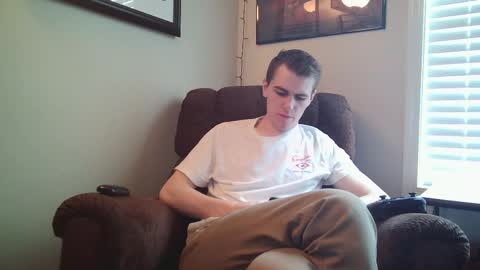 Snapshot of finnabun33 chatting on 10-07-25, 07:00 Jake I am Bicurious online show from 10-07-25, 07:00
