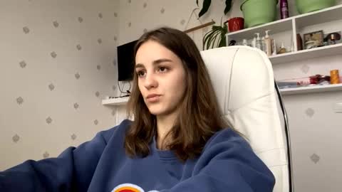 Keite wanna play  Meow online show from 11-21-25, 12:15