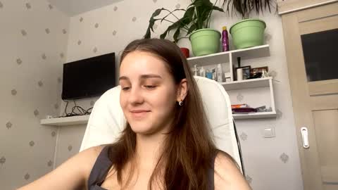 Snapshot of fionapiccard chatting on 02-21-26, 10:38 Keite wanna play Meow online show from 02-21-26, 10:38