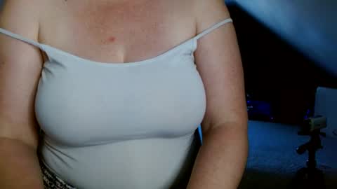 Snapshot of fionna_fineas chatting on 07-14-26, 03:51 Fionna online show from 07-14-26, 03:51