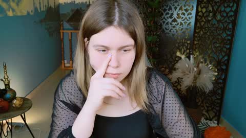 Snapshot of fioramarmoris chatting on 01-02-25, 05:03 fiora online show from 01-02-25, 05:03