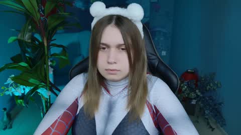 Snapshot of fioramarmoris chatting on 01-07-25, 11:05 fiora online show from 01-07-25, 11:05