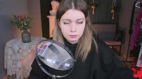 Snapshot of fioramarmoris chatting on 01-12-25, 08:04 fiora online show from 01-12-25, 08:04