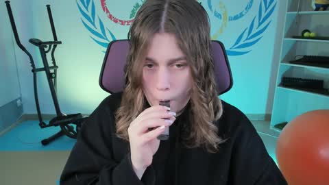 Snapshot of fioramarmoris chatting on 01-24-25, 09:06 fiora online show from 01-24-25, 09:06