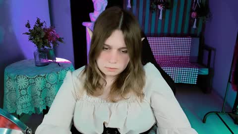 Snapshot of fioramarmoris chatting on 01-31-25, 03:22 fiora online show from 01-31-25, 03:22